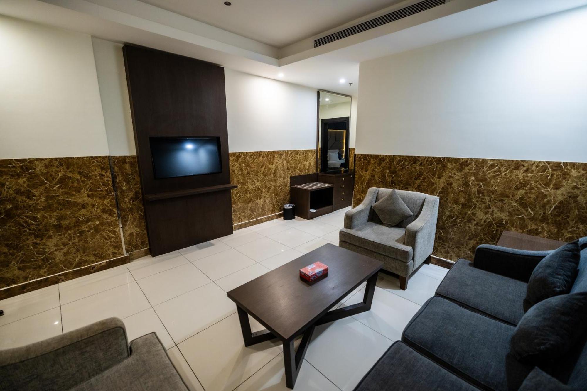 Mora Hotel By Pioneer Jeddah Exterior photo
